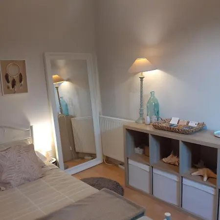 Bed & Breakfast Au Bosquet: Tranquil Retreat With Breakfast Near Town Center