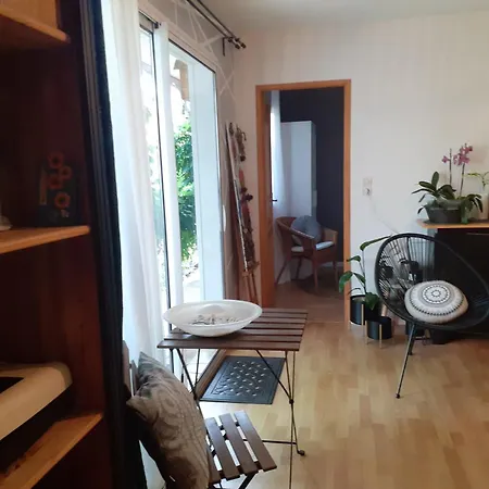 Alojamento de Acomodação e Pequeno-almoço Au Bosquet, Et Salle De Bains Avec Petit Déjeuner à 600 M Du Centre Dans Un Cadre Calme Et Verdoyant *